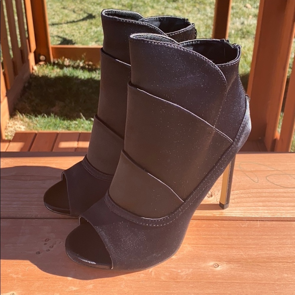 Stiletto Booties Shoedazzle